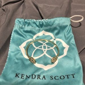 Kendra Scott bracelet